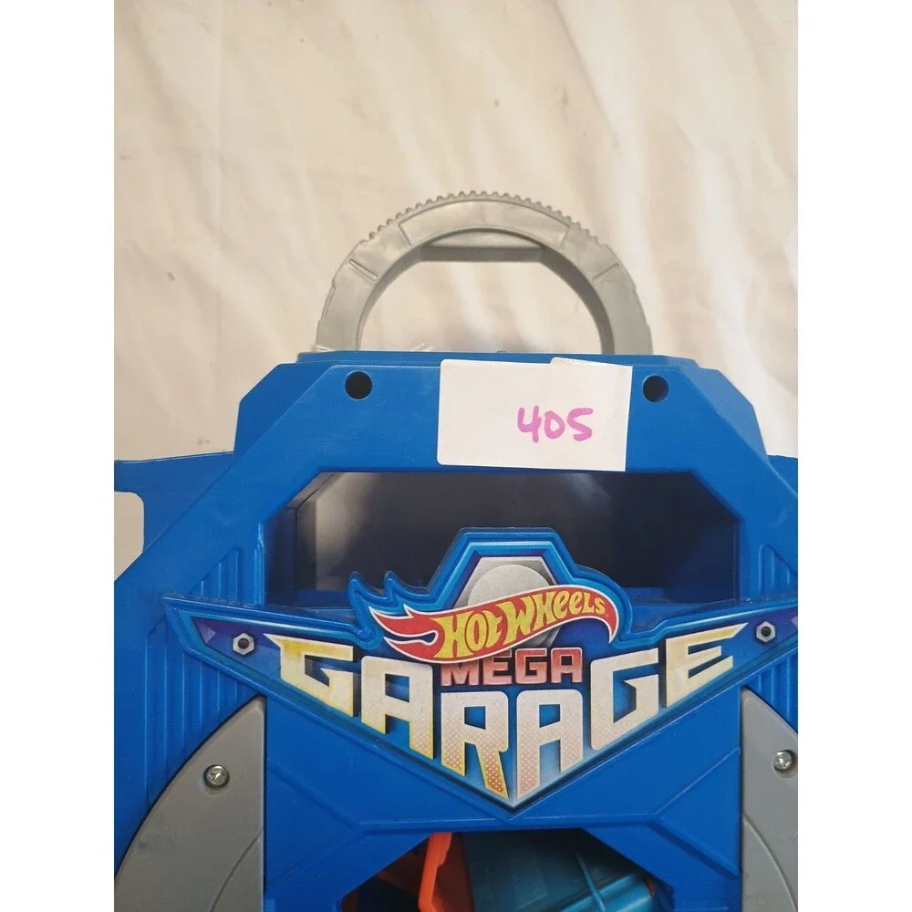 Hot Wheels Mega Garage  Playset Carry Case Storage core replacement only